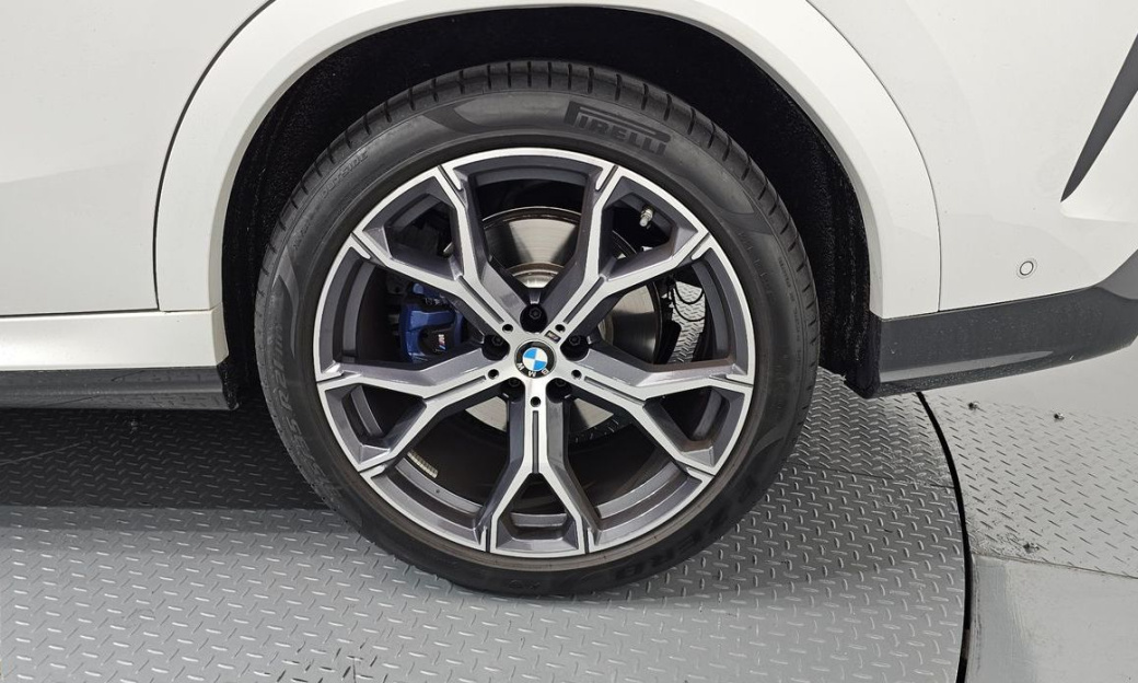 BMW X6 xDrive40i M Sport, 2023