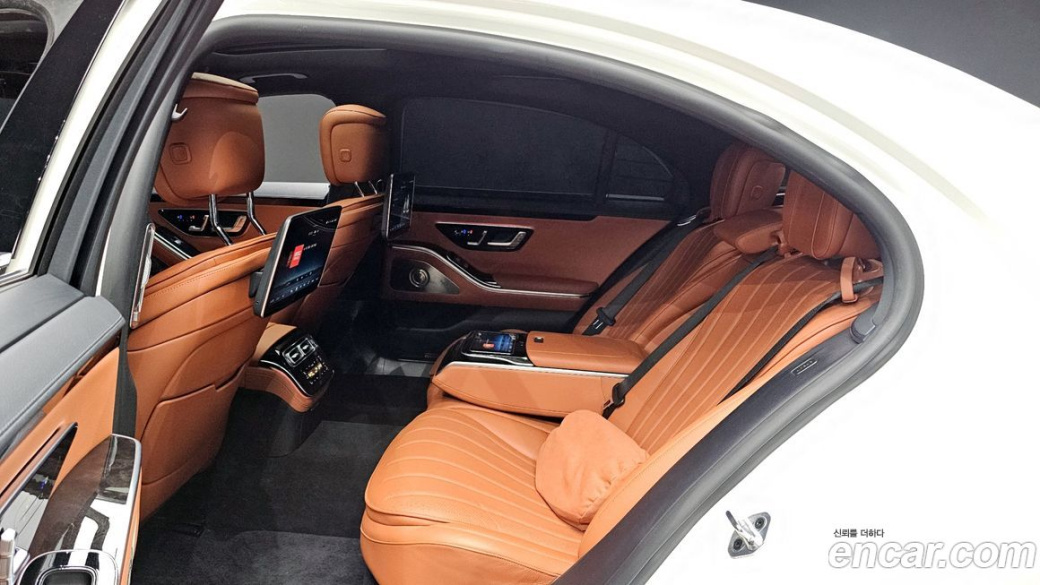 Mercedes-Benz S-Class S500L 4MATIC, 2022