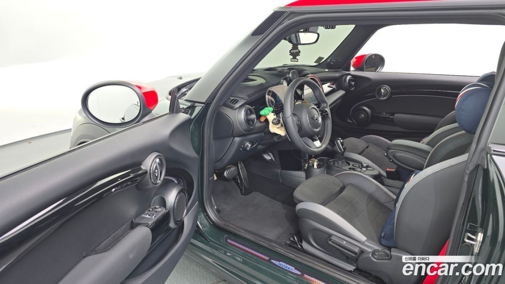 Mini Cooper JCW, 2024