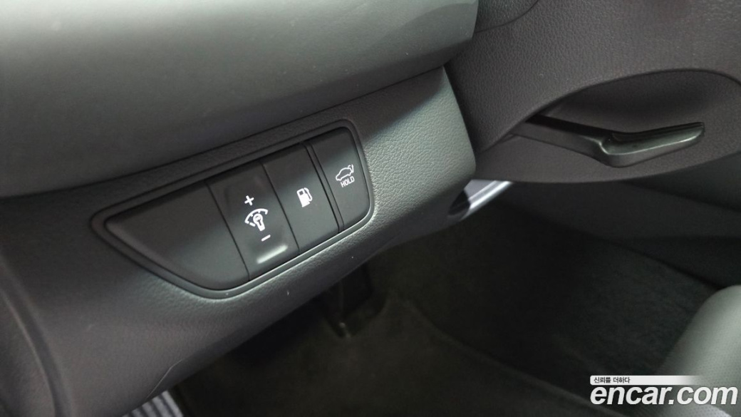 Genesis G70 Gasoline 2.0T 4WD, 2023
