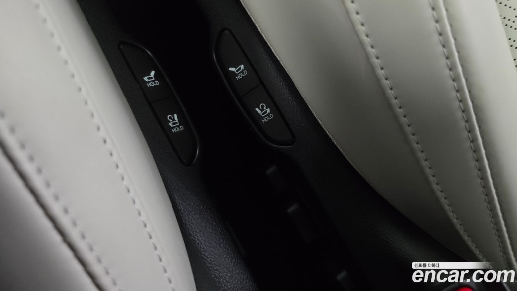 Kia Carnival 7-Seater Signature, 2023