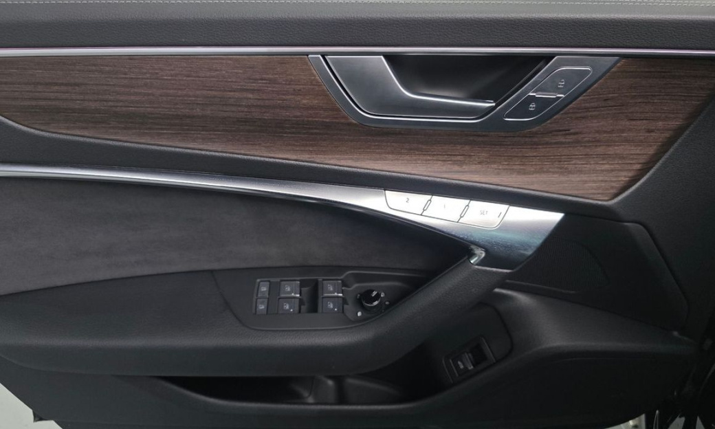 Audi A6 45 TFSI Quattro Premium, 2025
