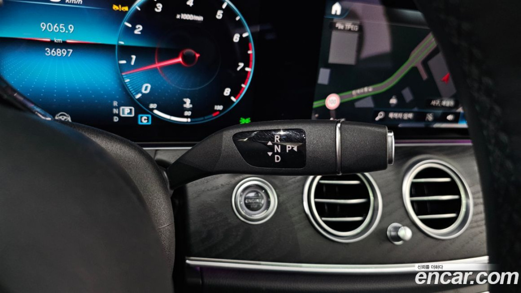 Mercedes-Benz E-Class E250 AMG Line, 2023