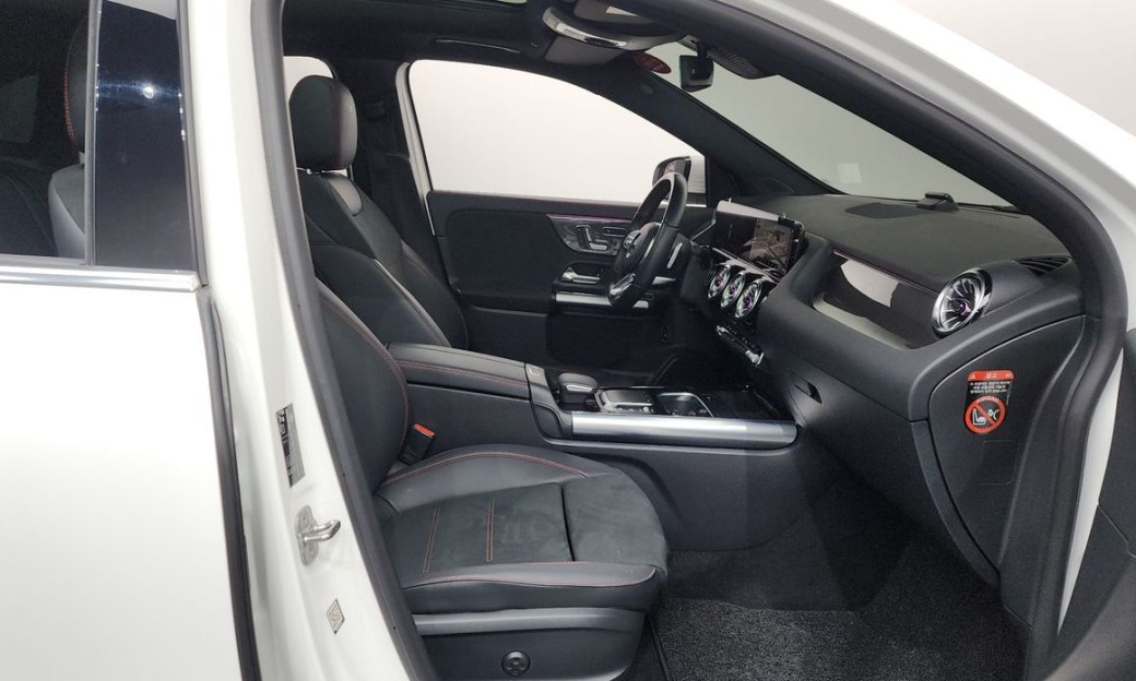 Mercedes-Benz GLA-Class GLA250 4MATIC, 2023