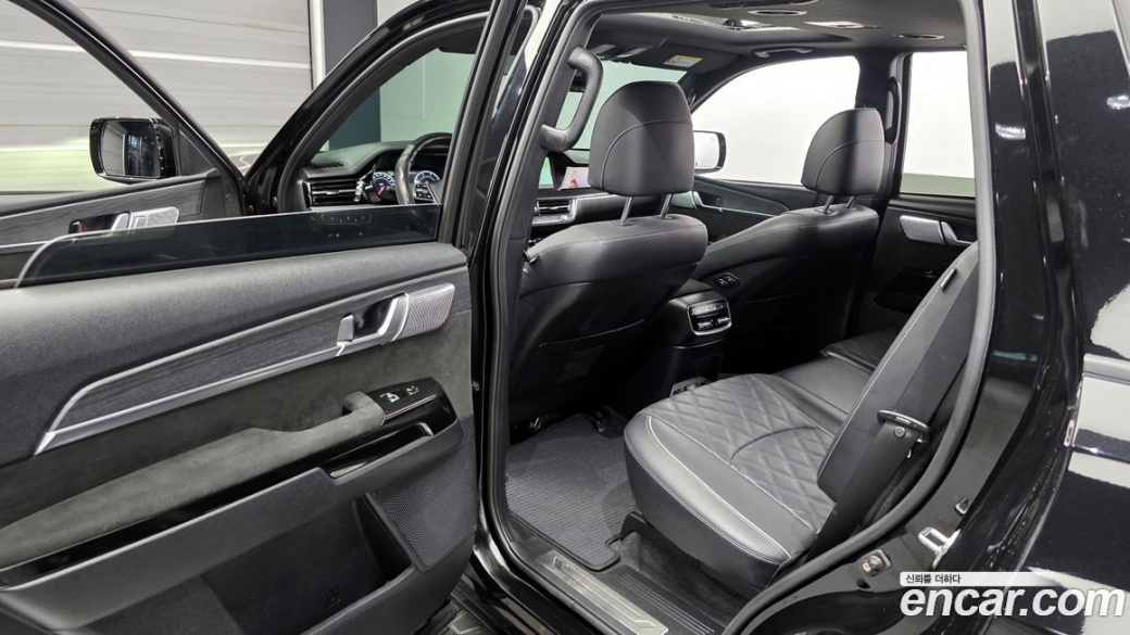Kia Mohave Diesel 3.0 4WD 7-Seater, 2022