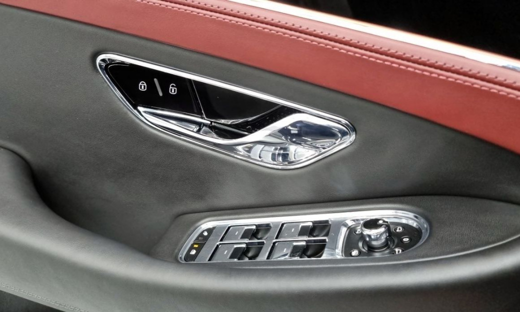 Bentley Continental 4.0 GTS, 2024