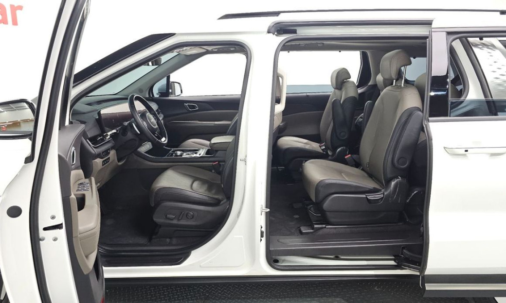 Kia Carnival 9-Seater Noblesse, 2024