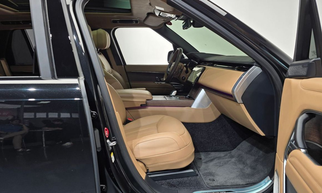 Land Rover Range Rover P530 Autobiography Long Wheel Base, 2025