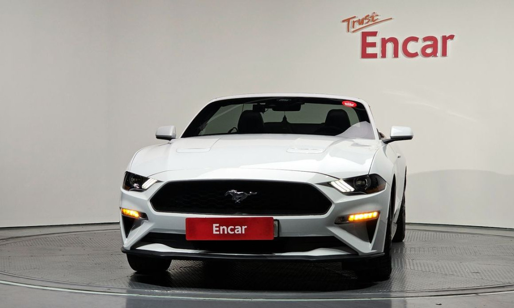 Ford Mustang Convertible, 2022