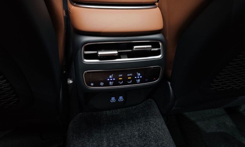 Genesis GV70 2.5T Gasoline AWD, 2025
