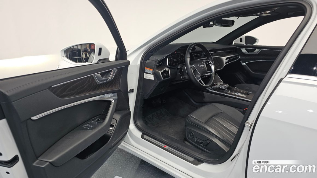 Audi A6 45 TFSI Quattro Premium, 2022