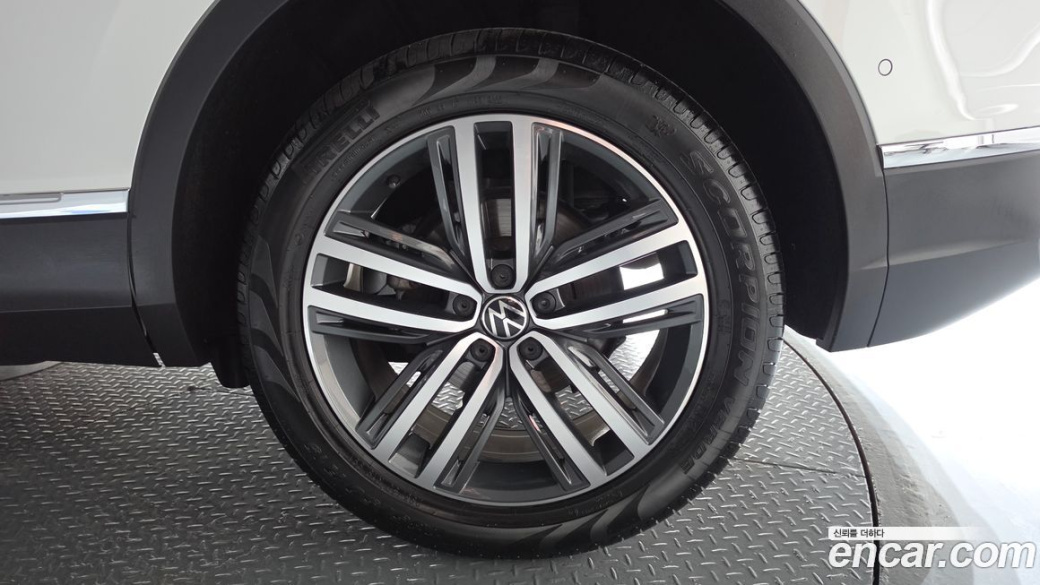 Volkswagen Tiguan 2.0 TDI 4Motion Prestige, 2023