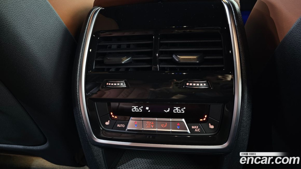 BMW X6 M50i, 2023