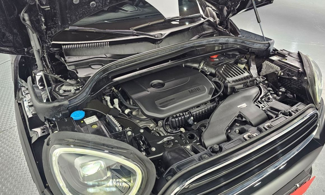 Mini Countryman Classic Plus Launch Pack, 2023