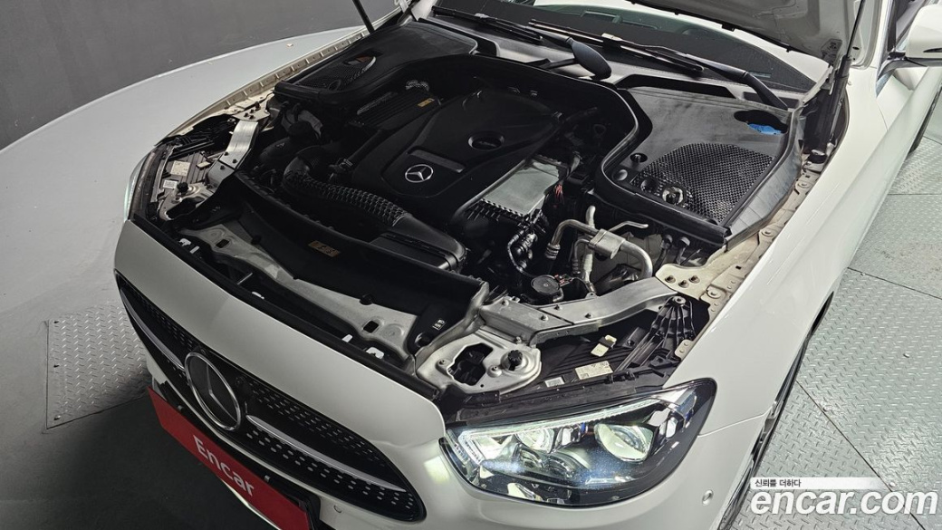Mercedes-Benz E-Class E250 AMG Line, 2023