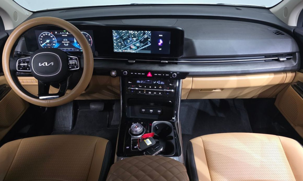 Kia Carnival 7-Seater Noblesse, 2023