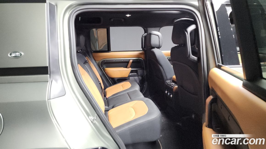 Land Rover Defender 110 P400 X, 2024