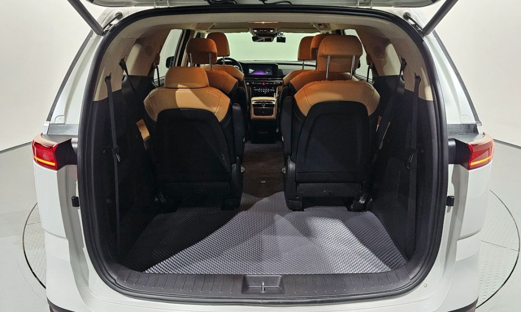 Kia Carnival 9-Seater Noblesse, 2023