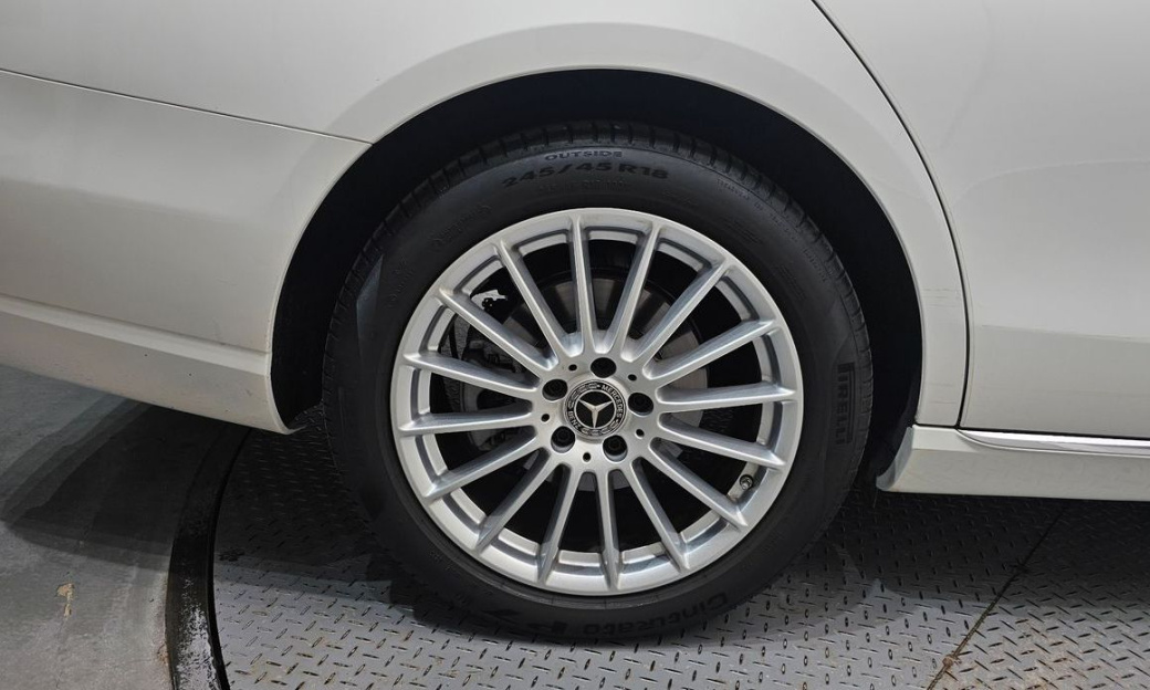 Mercedes-Benz E-Class E250 Exclusive, 2023