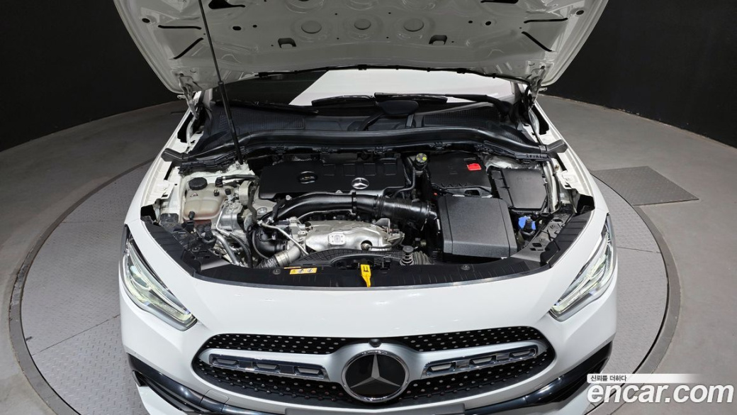 Mercedes-Benz GLA-Class GLA250 4MATIC, 2022