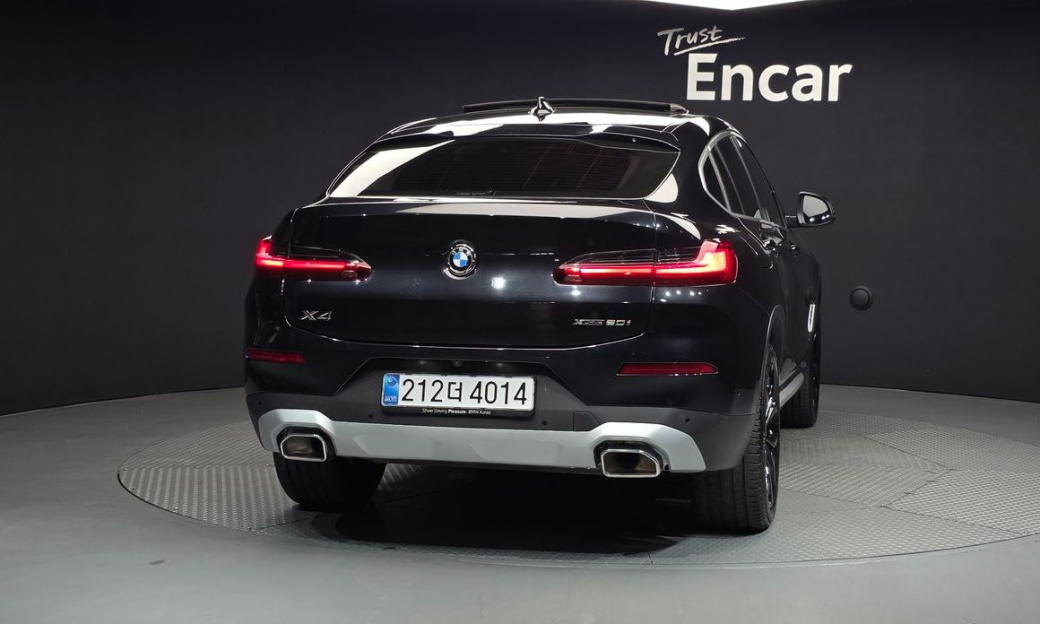 BMW X4 xDrive20i xLine, 2025