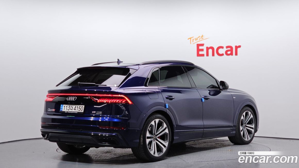 Audi Q8 55 TFSI Quattro Premium, 2023