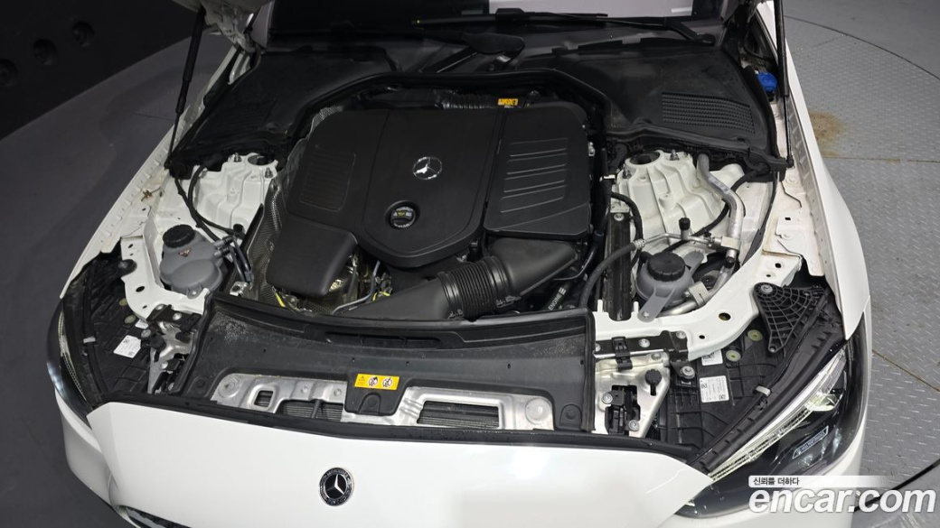 Mercedes-Benz C-Class C200 AMG Line, 2024