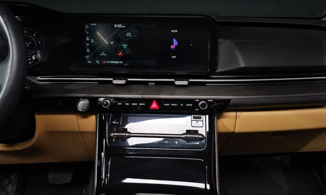 Kia Carnival 7-Seater Signature, 2022