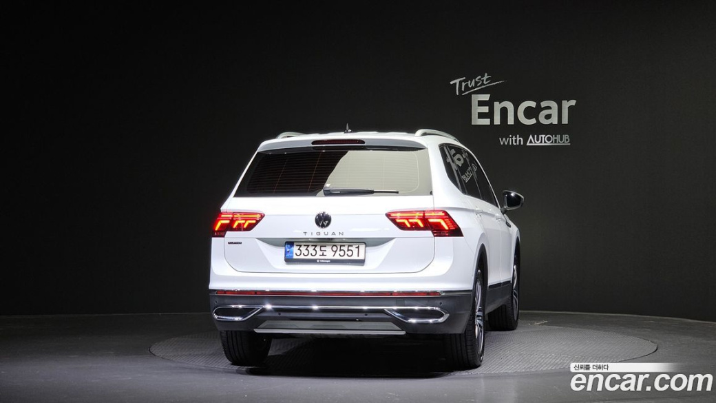 Volkswagen Tiguan 2.0 TSI Prestige, 2023