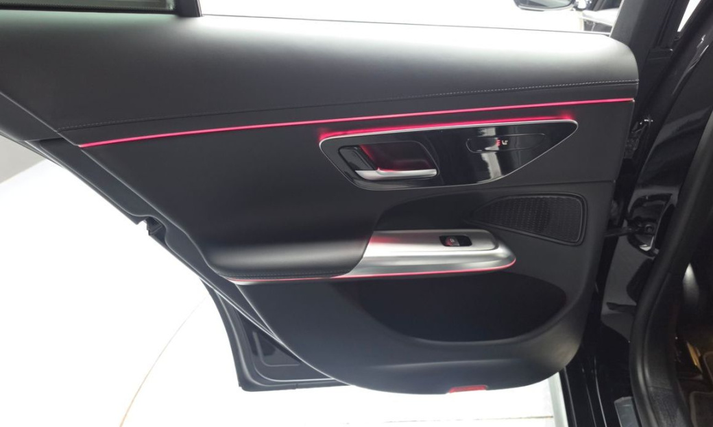 Mercedes-Benz E-Class E200 Avantgarde, 2024