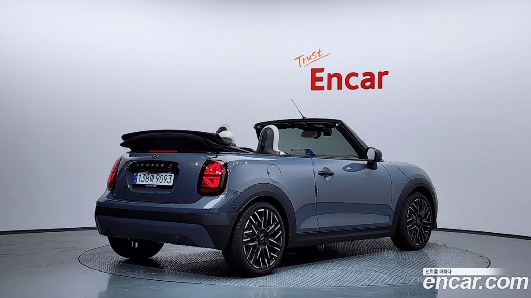 Mini Cooper Convertible Favoured, 2025