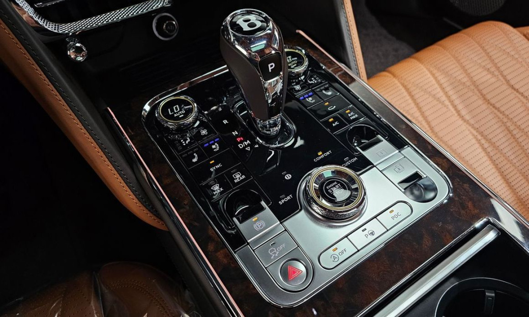 Bentley Flying Spur 4.0, 2022
