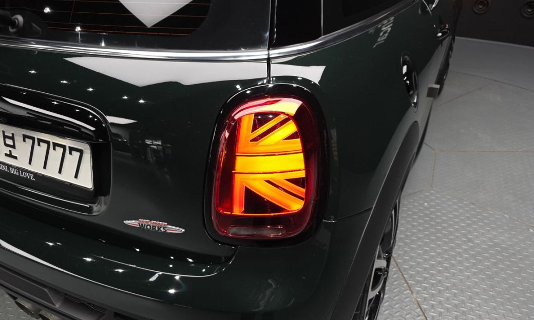 Mini Cooper JCW, 2022