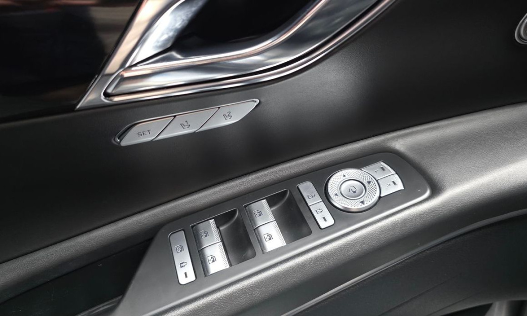 Genesis GV80 2.5T Gasoline 2WD, 2021