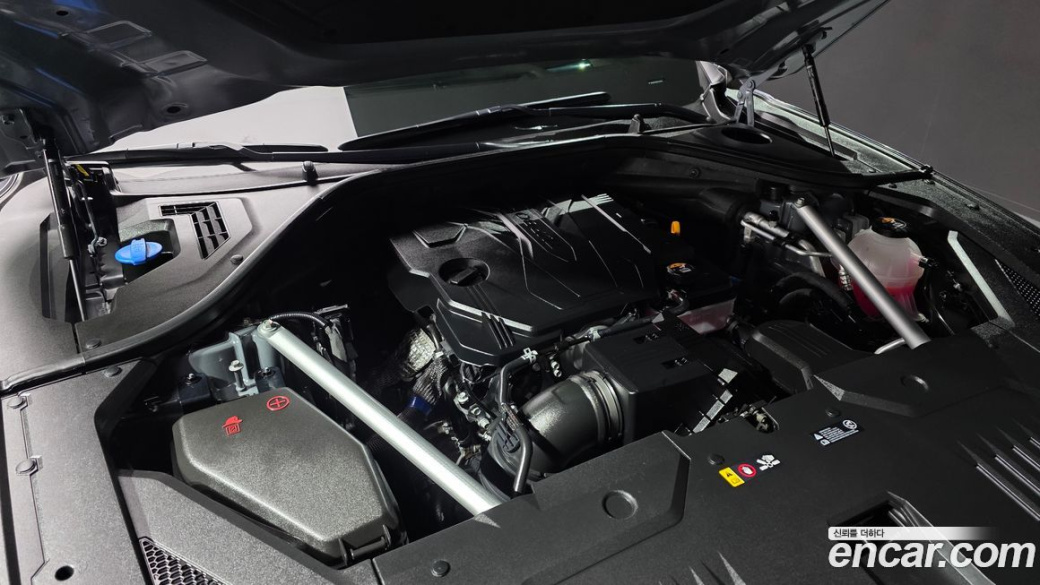 Genesis GV70 2.5T Gasoline 2WD, 2025