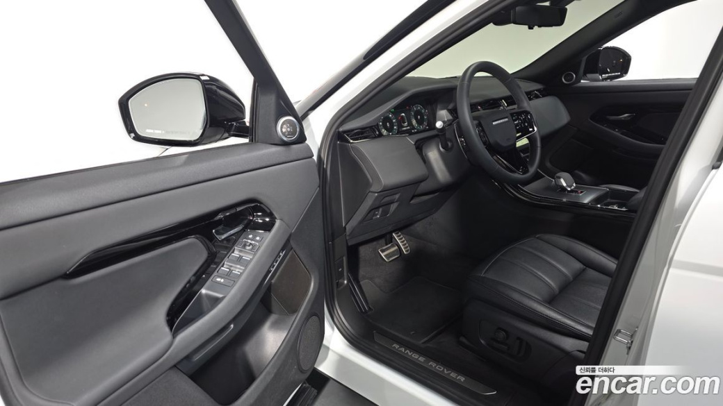 Land Rover Range Rover Evoque P250 Dynamic SE, 2024