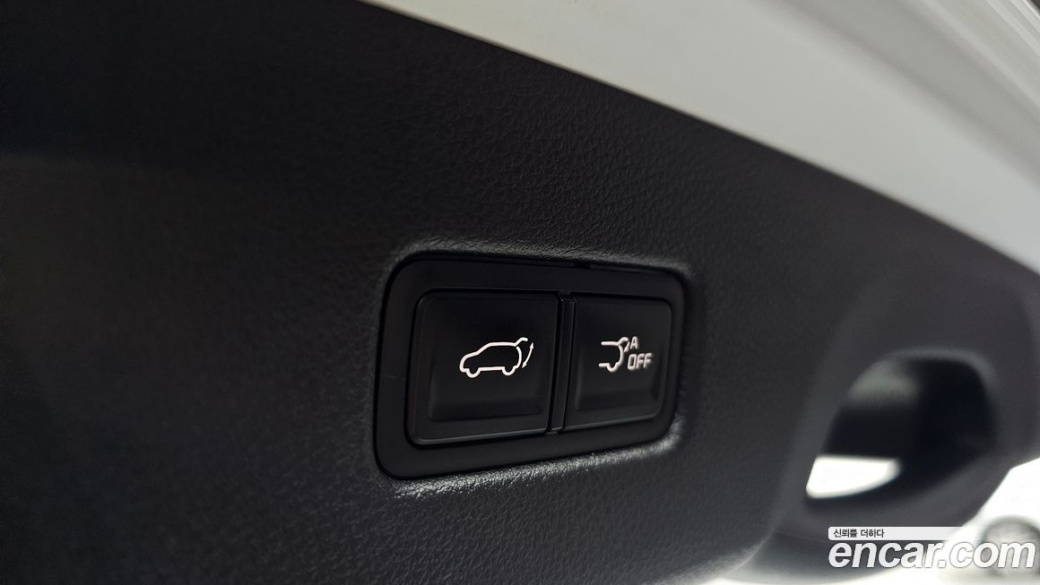 Kia Carnival 7-Seater Signature, 2023