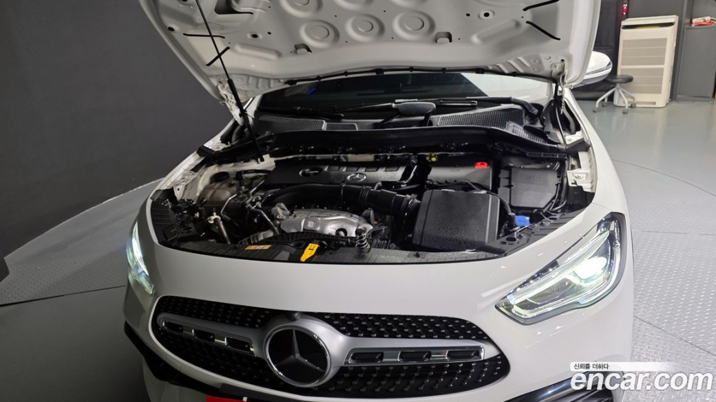 Mercedes-Benz GLA-Class GLA250 4MATIC, 2022