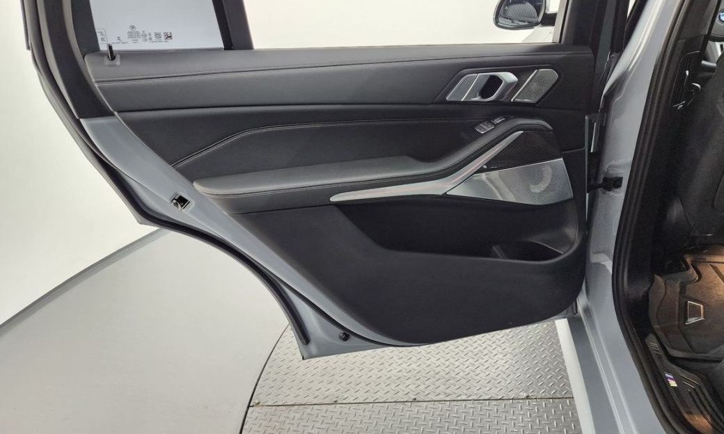 BMW X7 M60i xDrive M sport 6STR, 2024