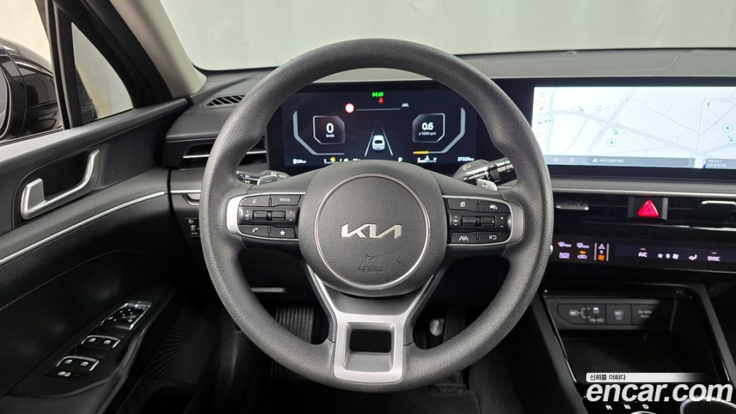 Kia K5 2.0, 2024