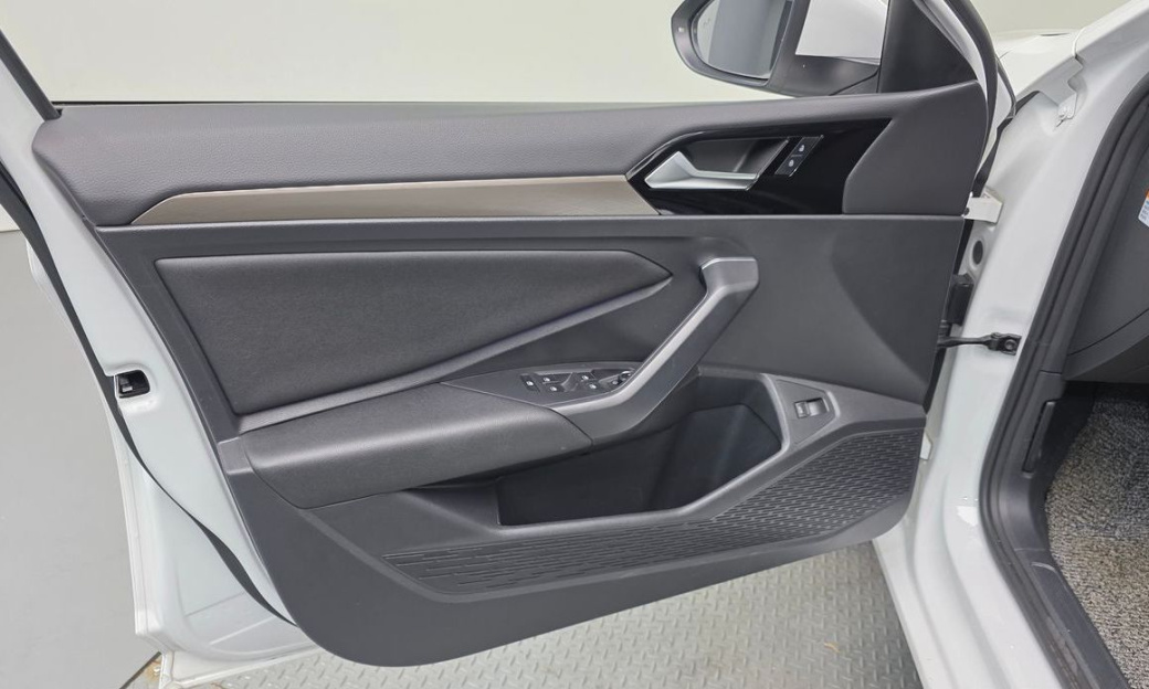 Volkswagen Jetta 1.4 TSI Prestige, 2021