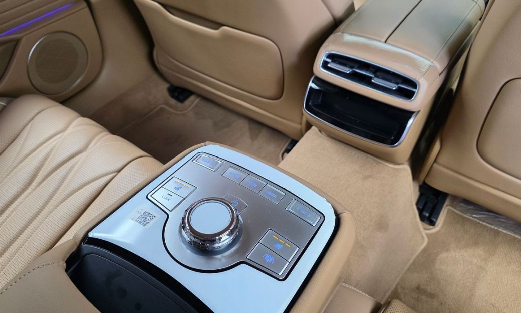 Genesis G80 Gasoline 2.5 Turbo AWD, 2025