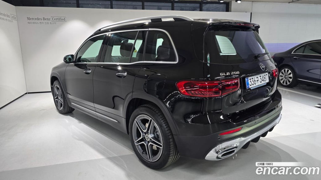 Mercedes-Benz GLB-Class GLB250 4MATIC, 2026