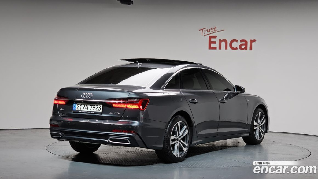 Audi A6 45 TFSI Premium, 2023