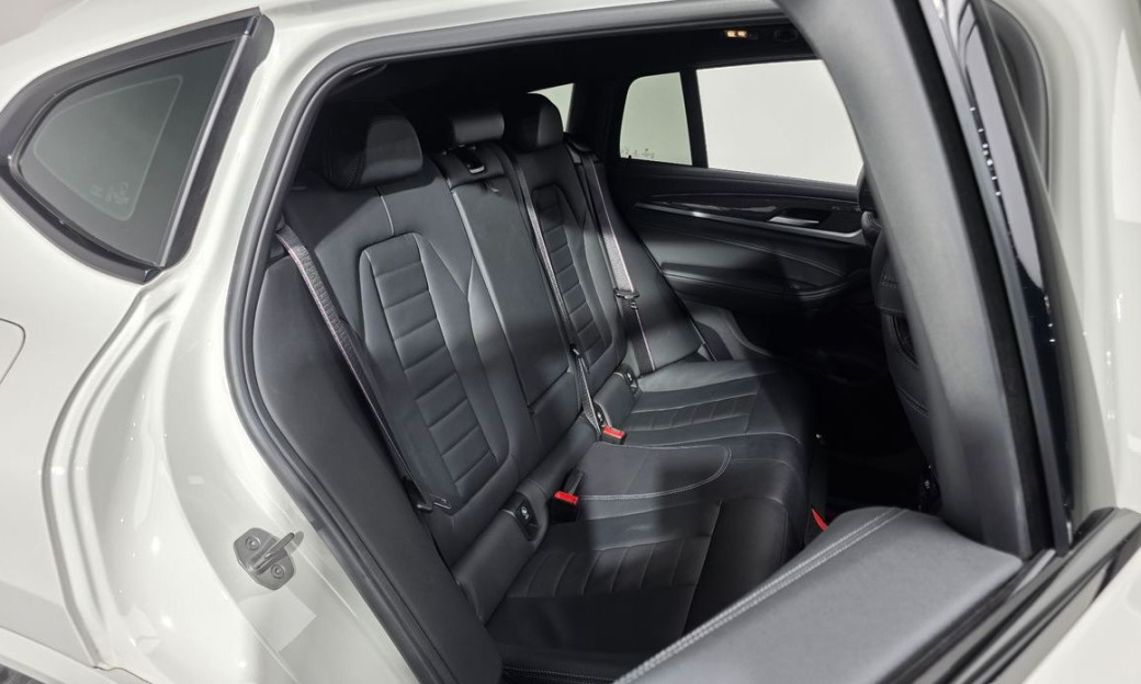 BMW X4 xDrive M40i, 2022