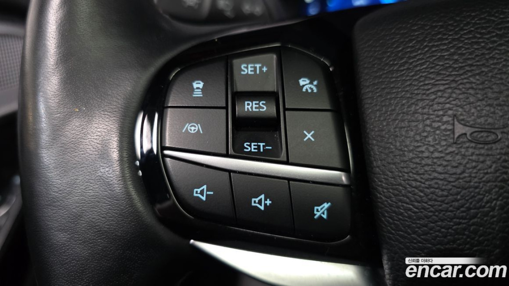Ford Explorer 3.0 Platinum 4WD, 2022
