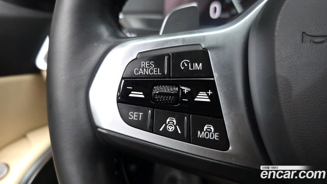 BMW 3-Series 320i M Sport, 2024