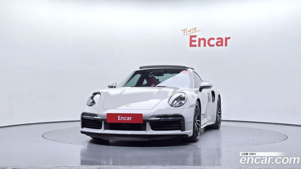 Porsche 911 Turbo S, 2022