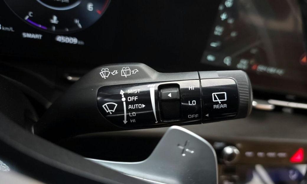 Kia Carnival 11-Seater Signature, 2023