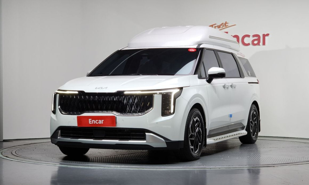 Kia Carnival 9-Seater Prestige, 2024